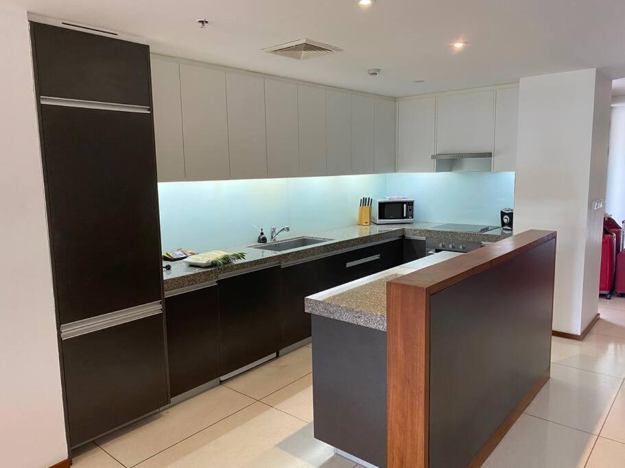 Beachfront 2 Bedroom Luxury Condo Chava Surin Екстериор снимка