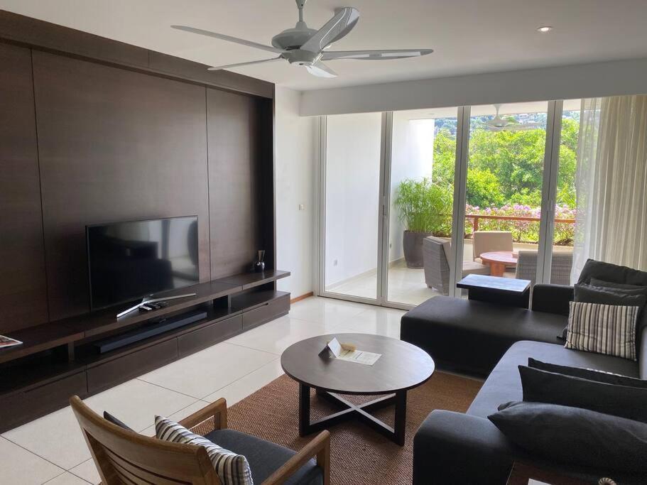 Beachfront 2 Bedroom Luxury Condo Chava Surin Екстериор снимка